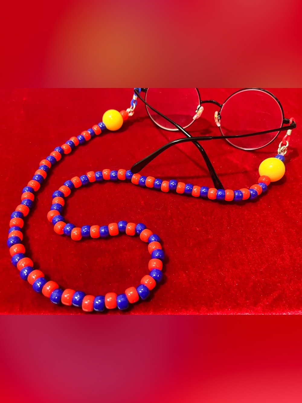 Clown Glasses Chain (Pomni-inspired) 💛